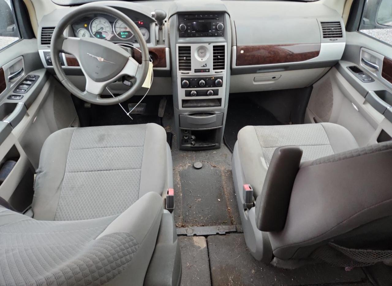 2010 Chrysler Town & Country Touring VIN: 2A4RR5D18AR347526 Lot: 90431815