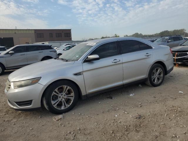 Sedans FORD TAURUS 2013 Srebrny