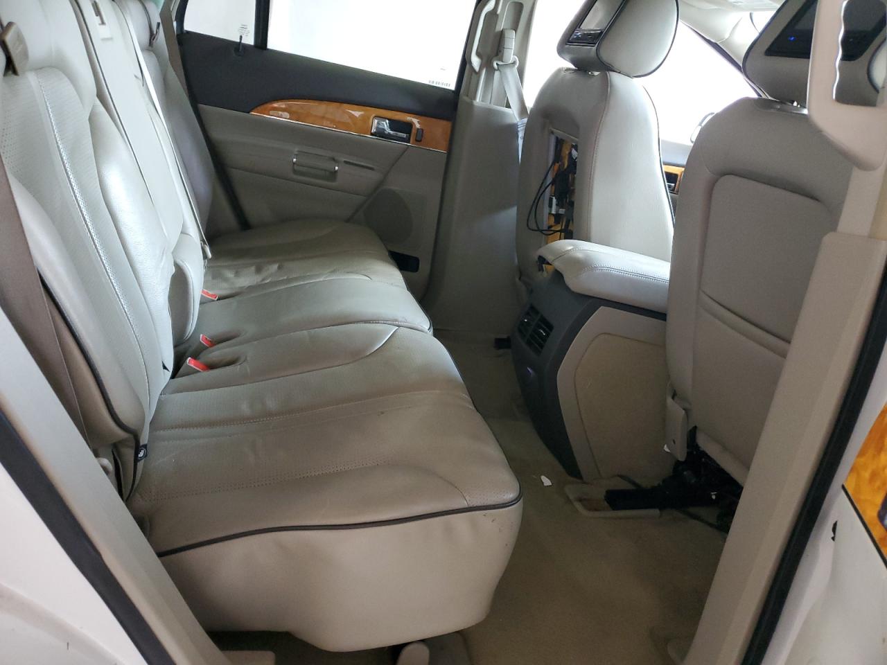 2011 Lincoln Mkx VIN: 2LMDJ6JK8BBJ22432 Lot: 90784305