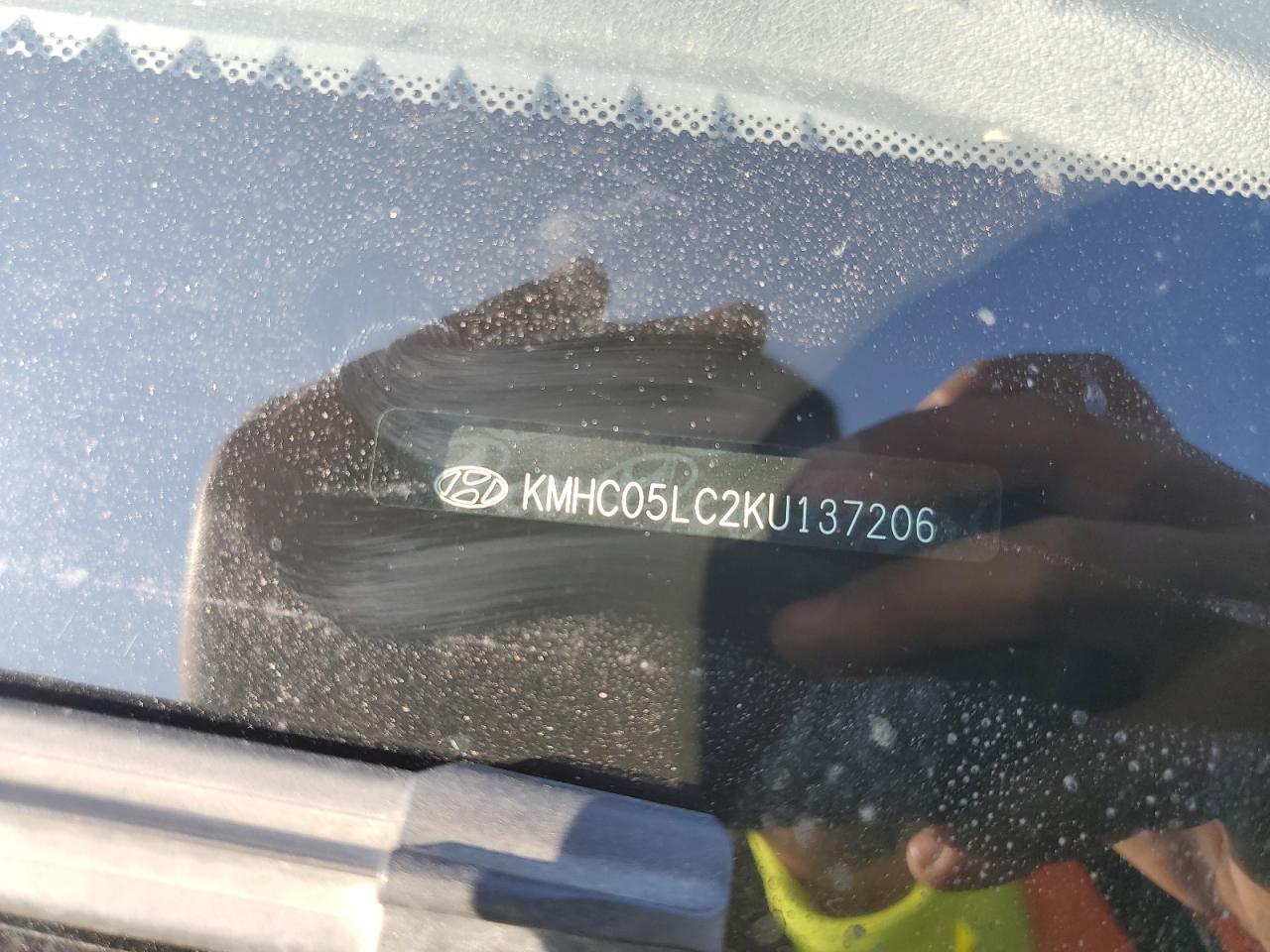 2019 Hyundai Ioniq Limited VIN: KMHC05LC2KU137206 Lot: 82370105