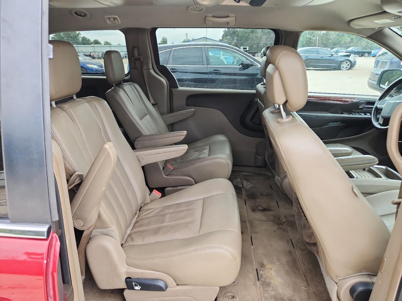 2016 Chrysler Town & Country Touring VIN: 2C4RC1BG9GR300540 Lot: 85601205