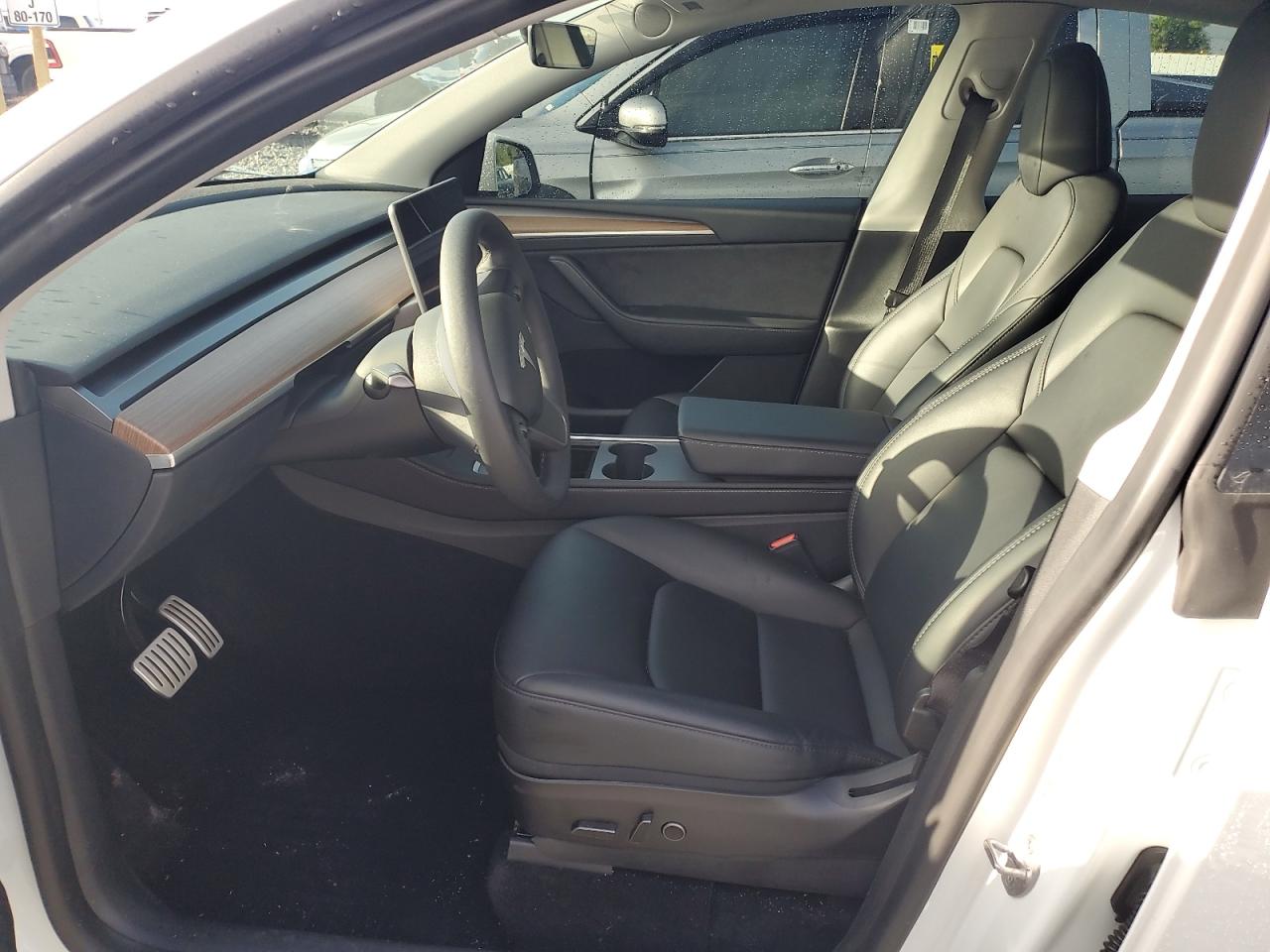 2023 Tesla Model Y VIN: 7SAYGDEF3PF700936 Lot: 85169505