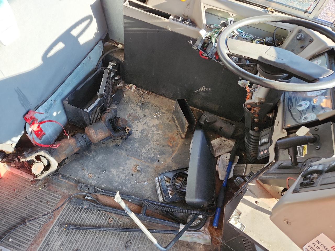 2013 Ic Corporation Re Series School - School Bus VIN: 4DRBWAAN7DB300826 Lot: 86536605