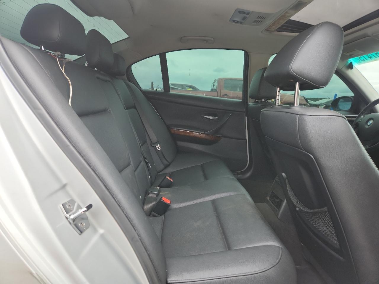 2006 BMW 325 I VIN: WBAVB135X6PS64062 Lot: 82267415