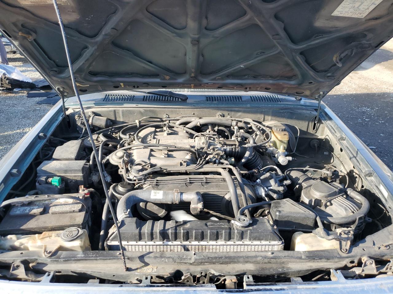 1994 Toyota 4Runner Vn39 Sr5 VIN: JT3VN39W3R0158639 Lot: 85739955