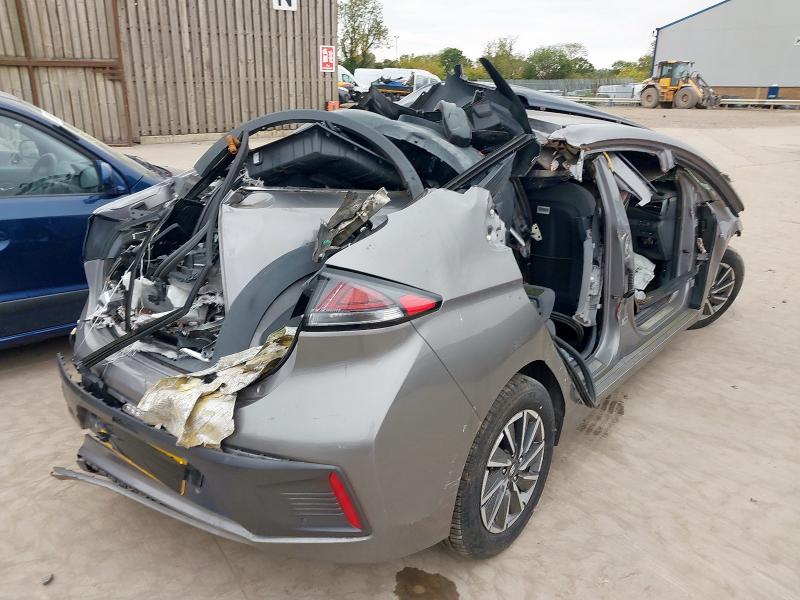 2021 HYUNDAI IONIQ 100KW PREMIUM 38KWH 5DR AUTO