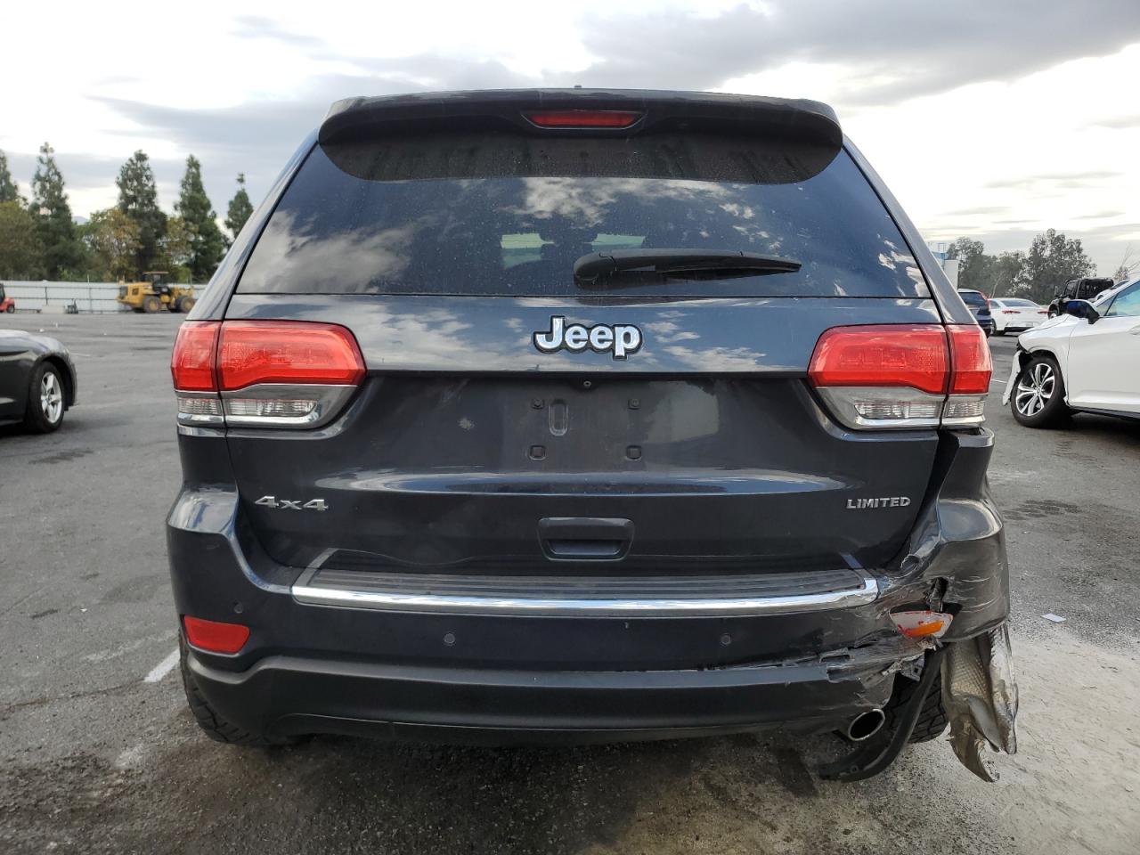 2015 Jeep Grand Cherokee Limited VIN: 1C4RJFBG5FC913927 Lot: 82372405