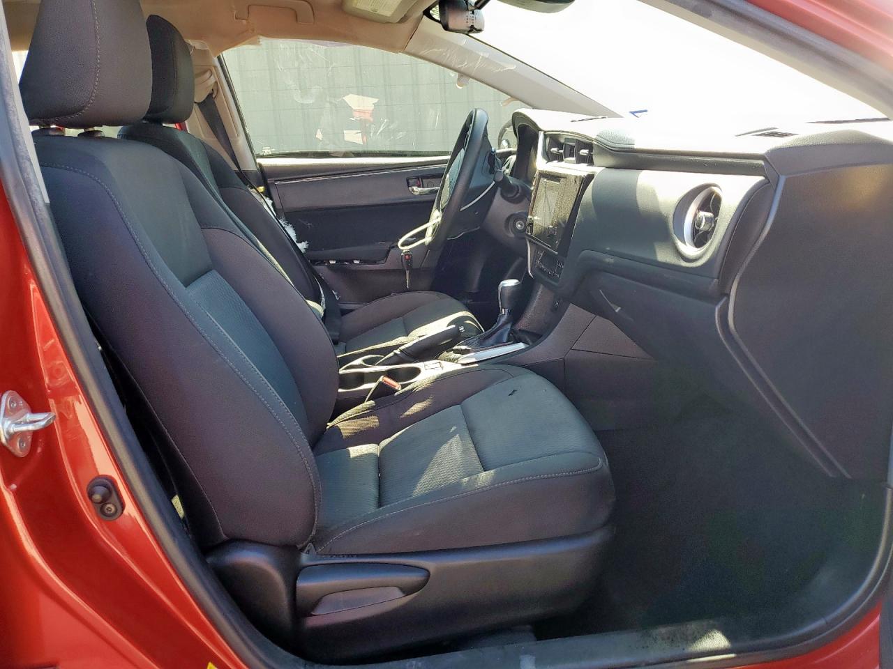 2019 Toyota Corolla L VIN: 5YFBURHE8KP929623 Lot: 86228225