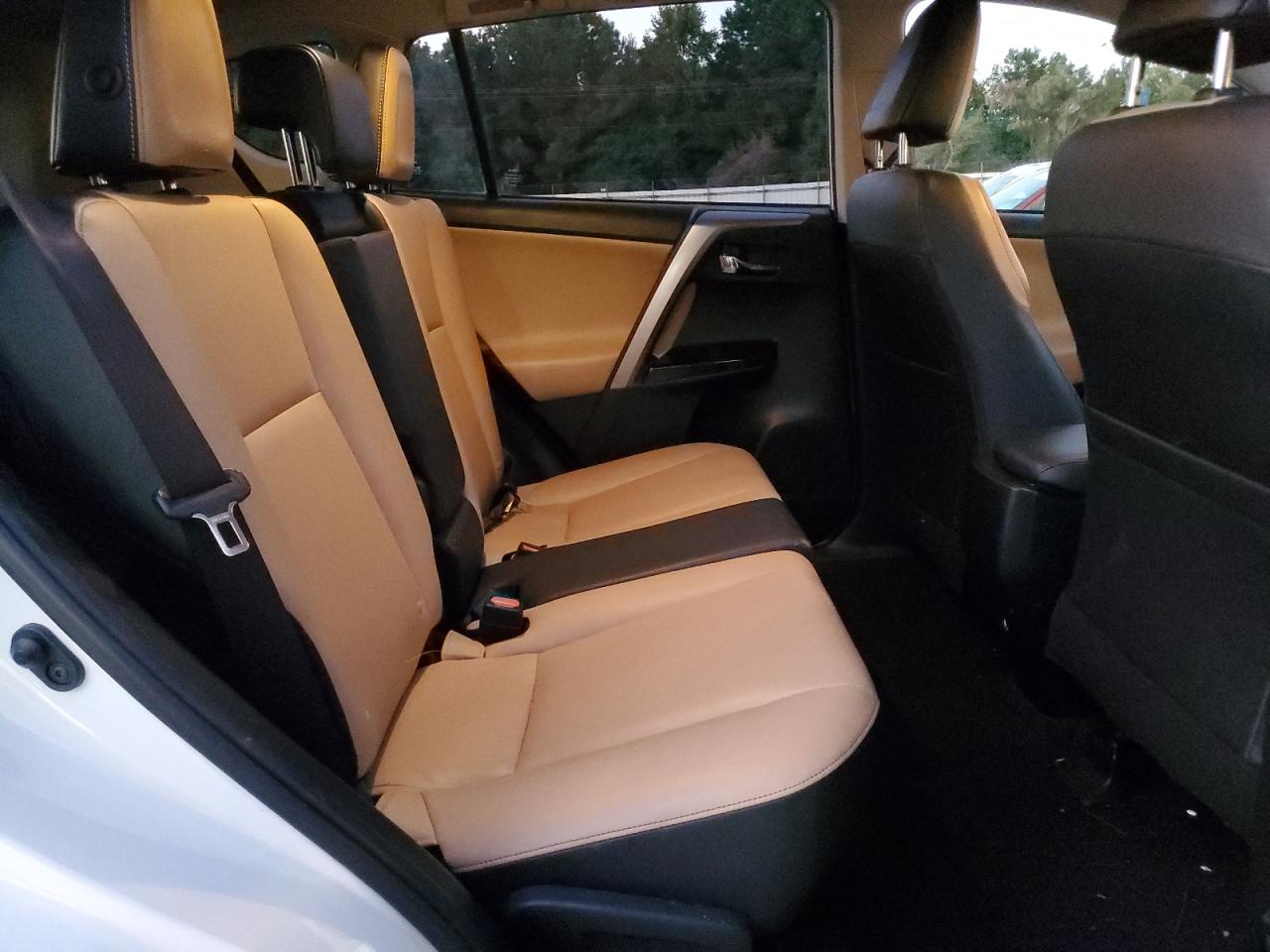 2018 Toyota Rav4 Limited VIN: JTMDFREV0JD242435 Lot: 82322695