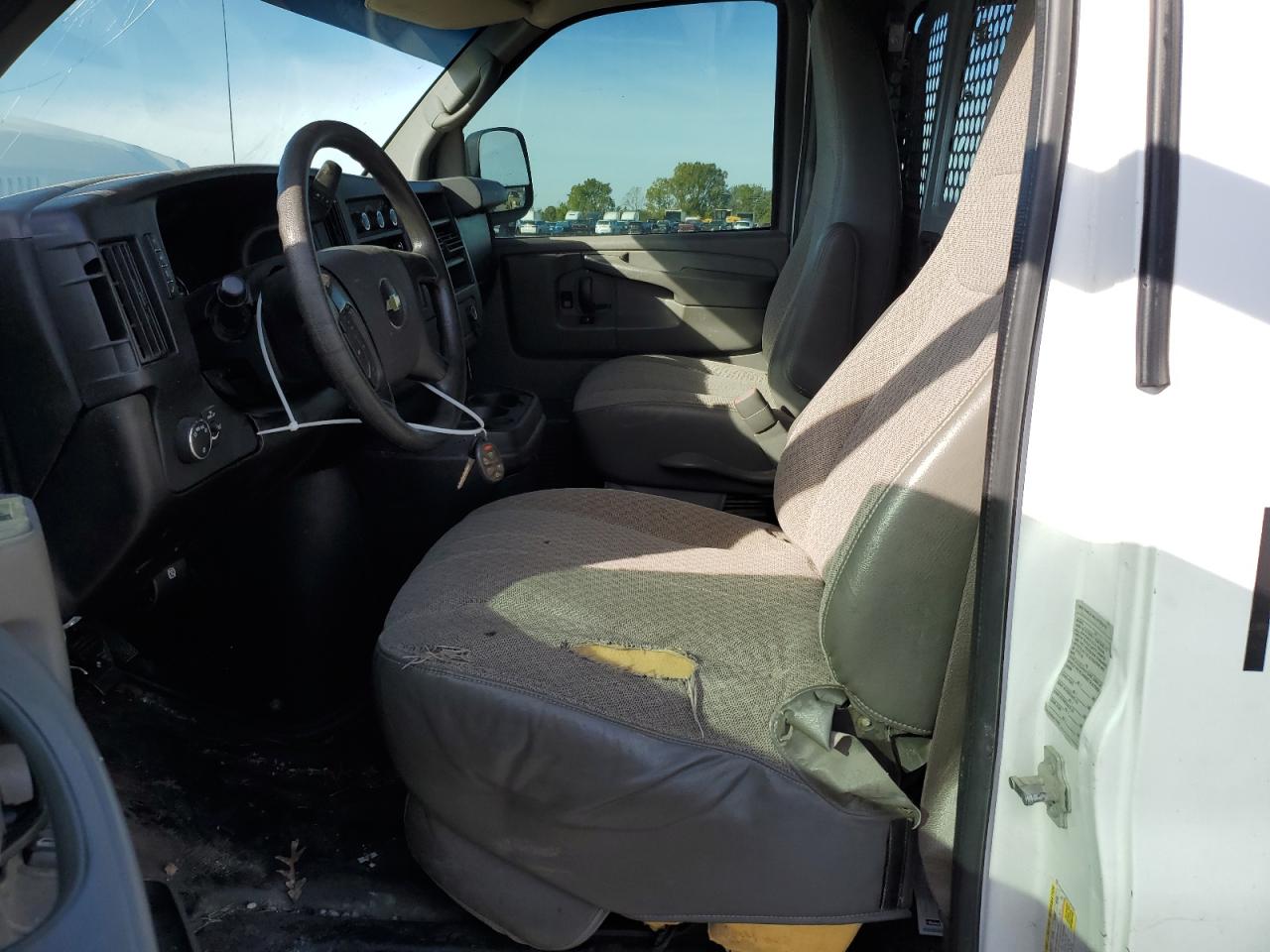 2014 Chevrolet Express G2500 VIN: 1GCWGFCG2E1207637 Lot: 82378605