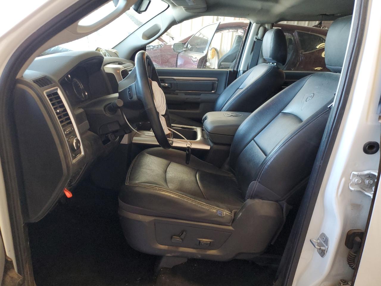 2016 Ram 1500 Slt VIN: 1C6RR7LT8GS180104 Lot: 82689165