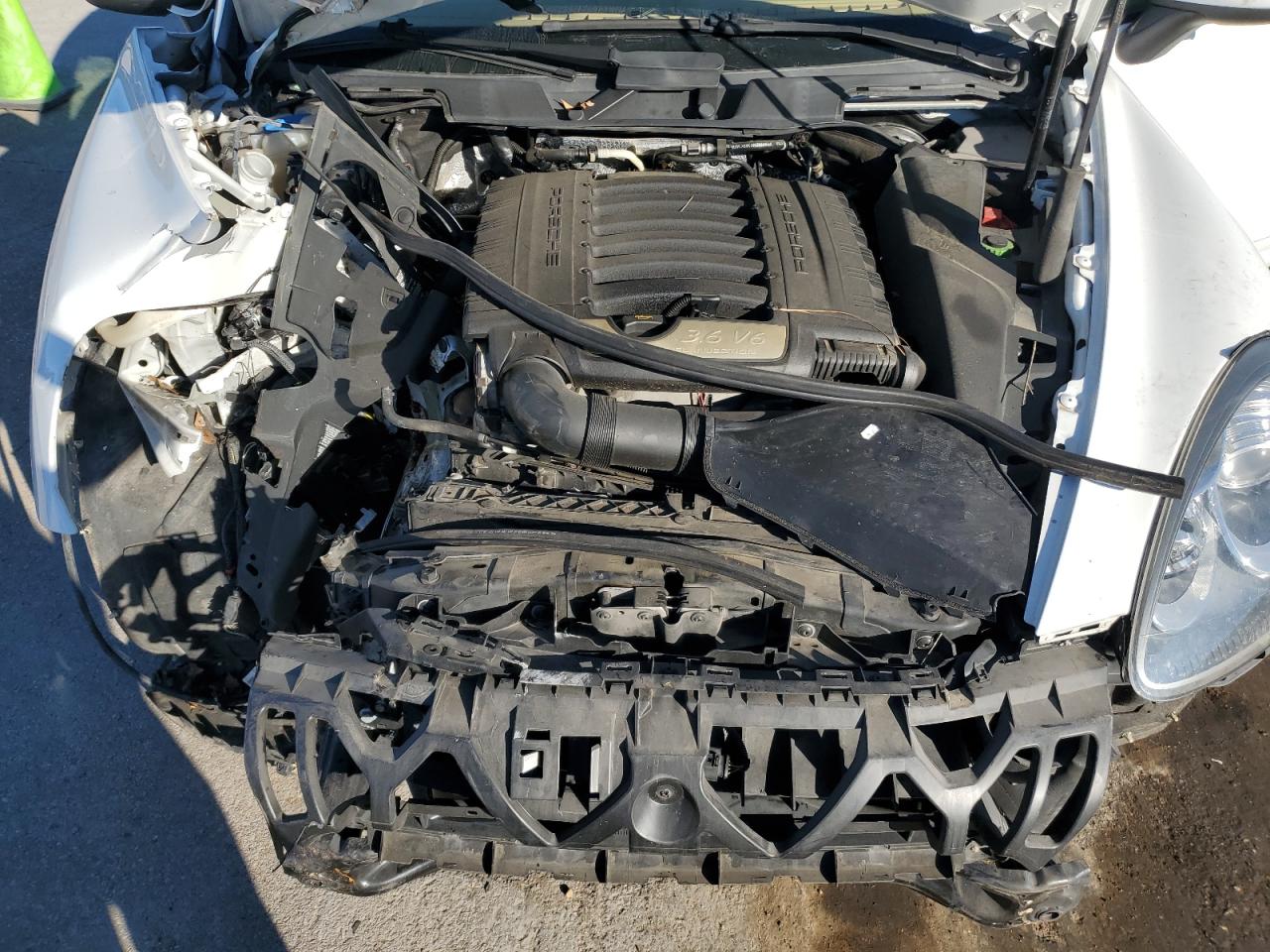 2012 Porsche Cayenne VIN: WP1AA2A20CLA07674 Lot: 82480365