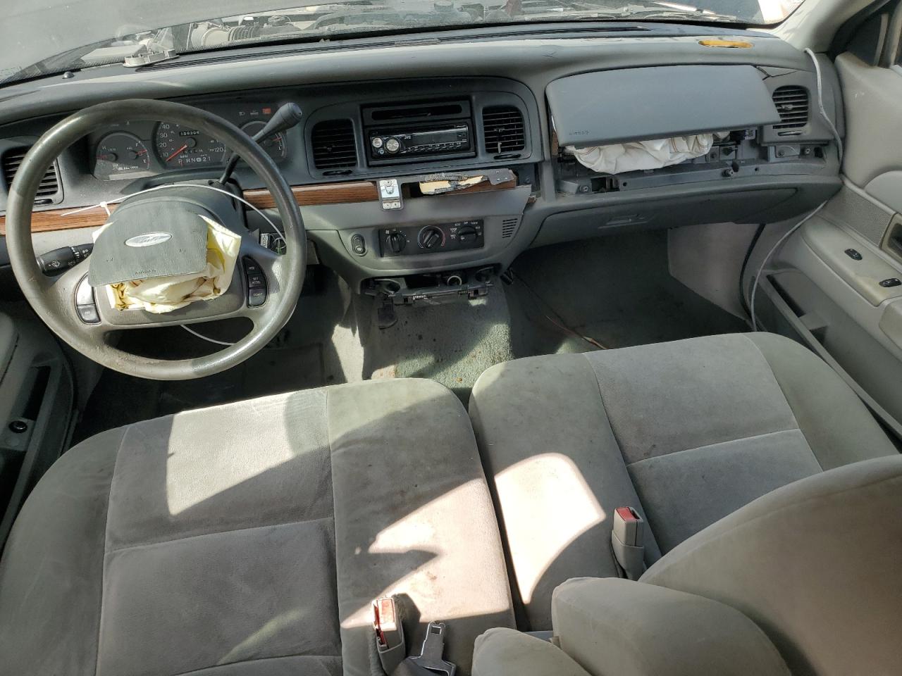 2004 Ford Crown Victoria VIN: 2FAFP73W94X143850 Lot: 71508995