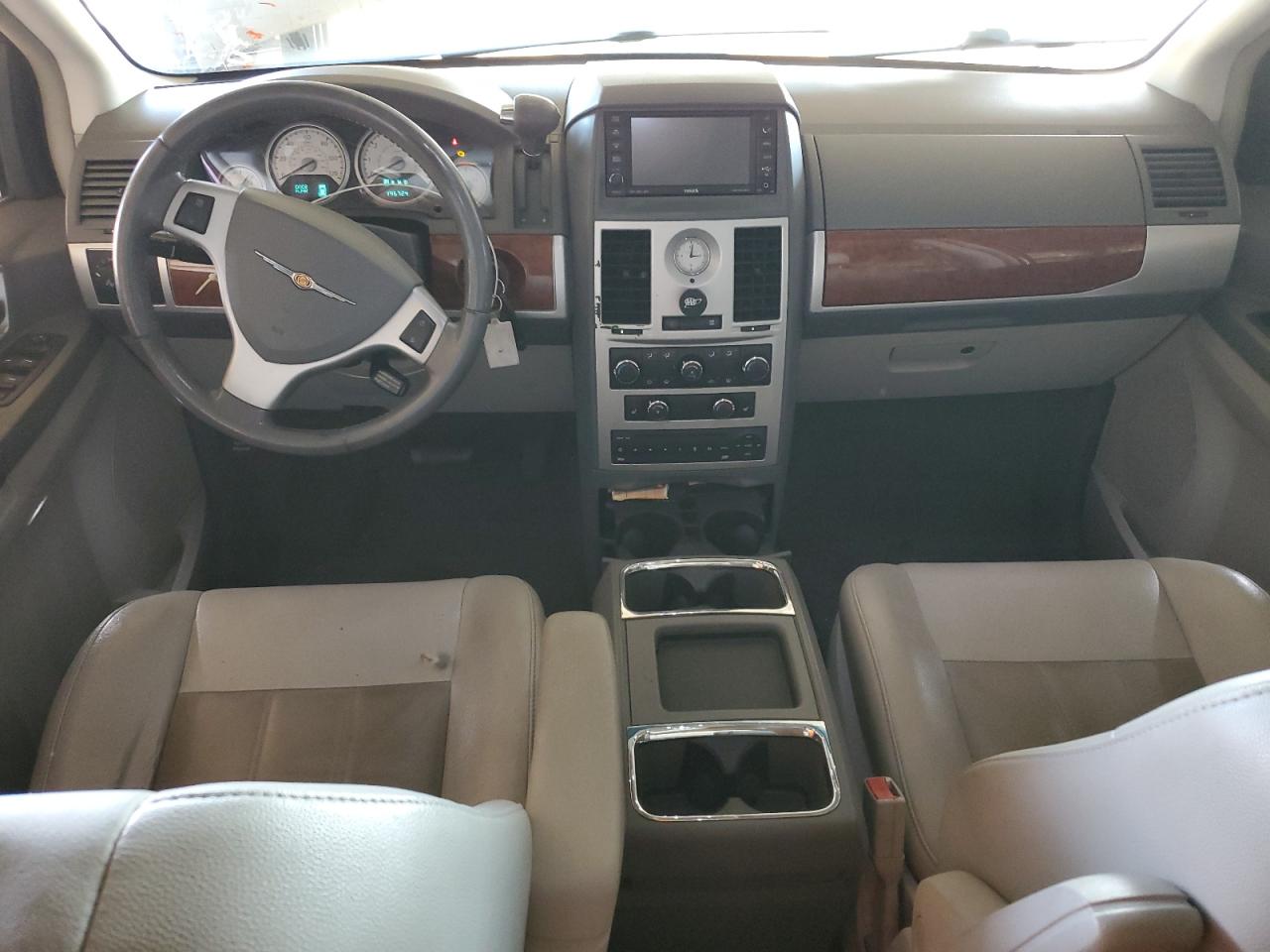 2008 Chrysler Town & Country Touring VIN: 2A8HR54P88R843841 Lot: 85203895