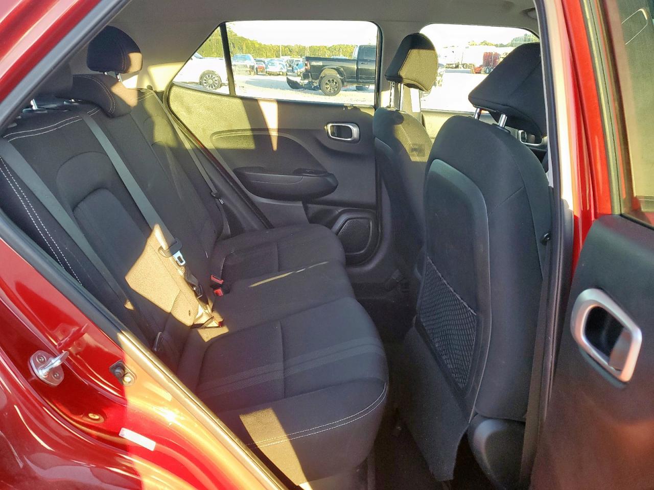 2020 Hyundai Venue Sel VIN: KMHRC8A35LU017150 Lot: 89646335