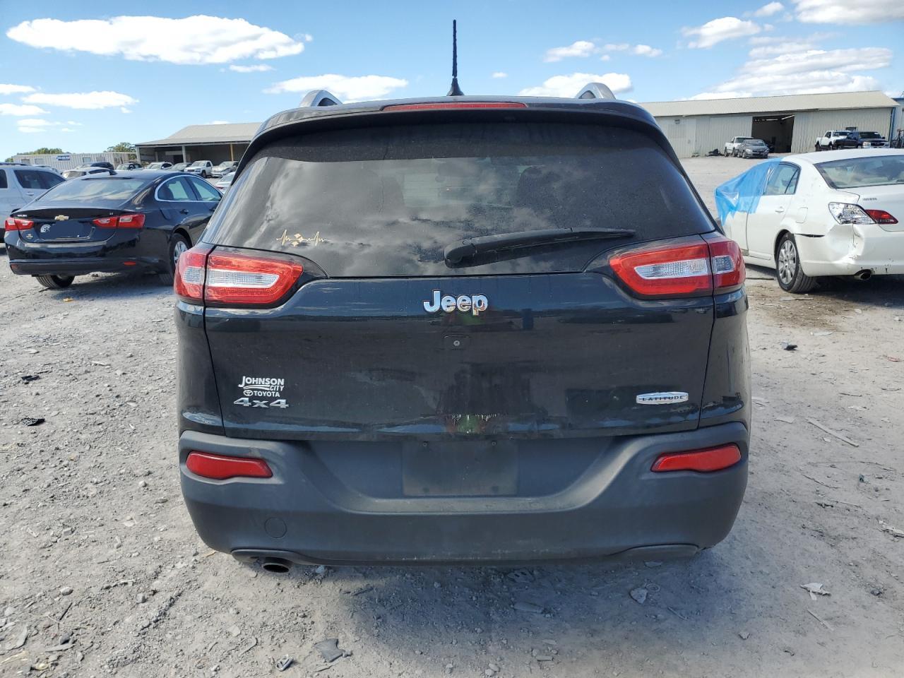 2015 Jeep Cherokee Latitude VIN: 1C4PJMCB8FW641452 Lot: 86244535