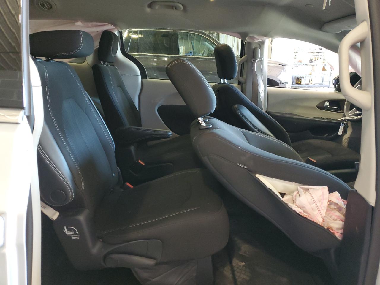 2022 Chrysler Voyager Lx VIN: 2C4RC1CG5NR230028 Lot: 86163815