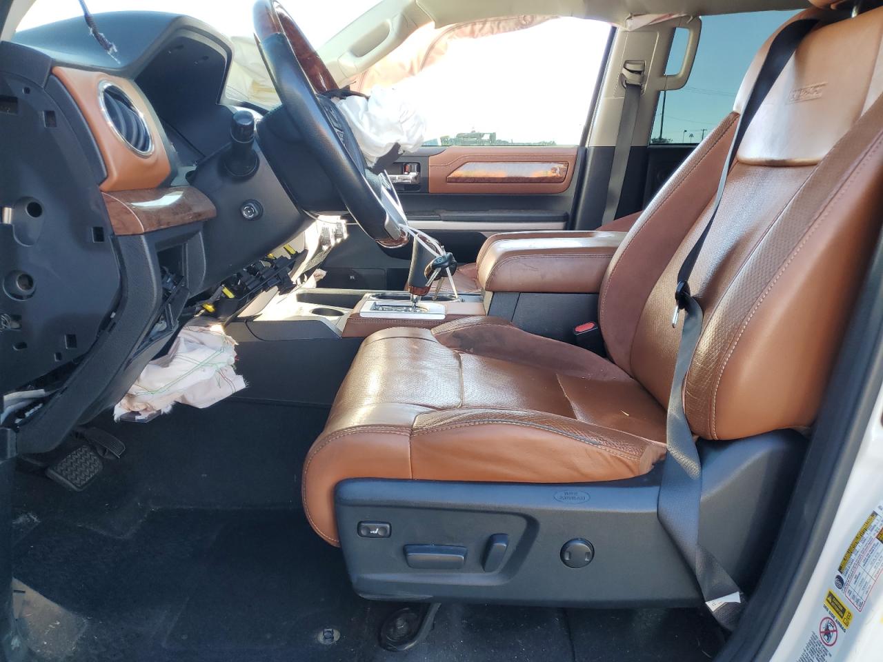 2014 Toyota Tundra Crewmax Platinum VIN: 5TFGY5F12EX160979 Lot: 81782345