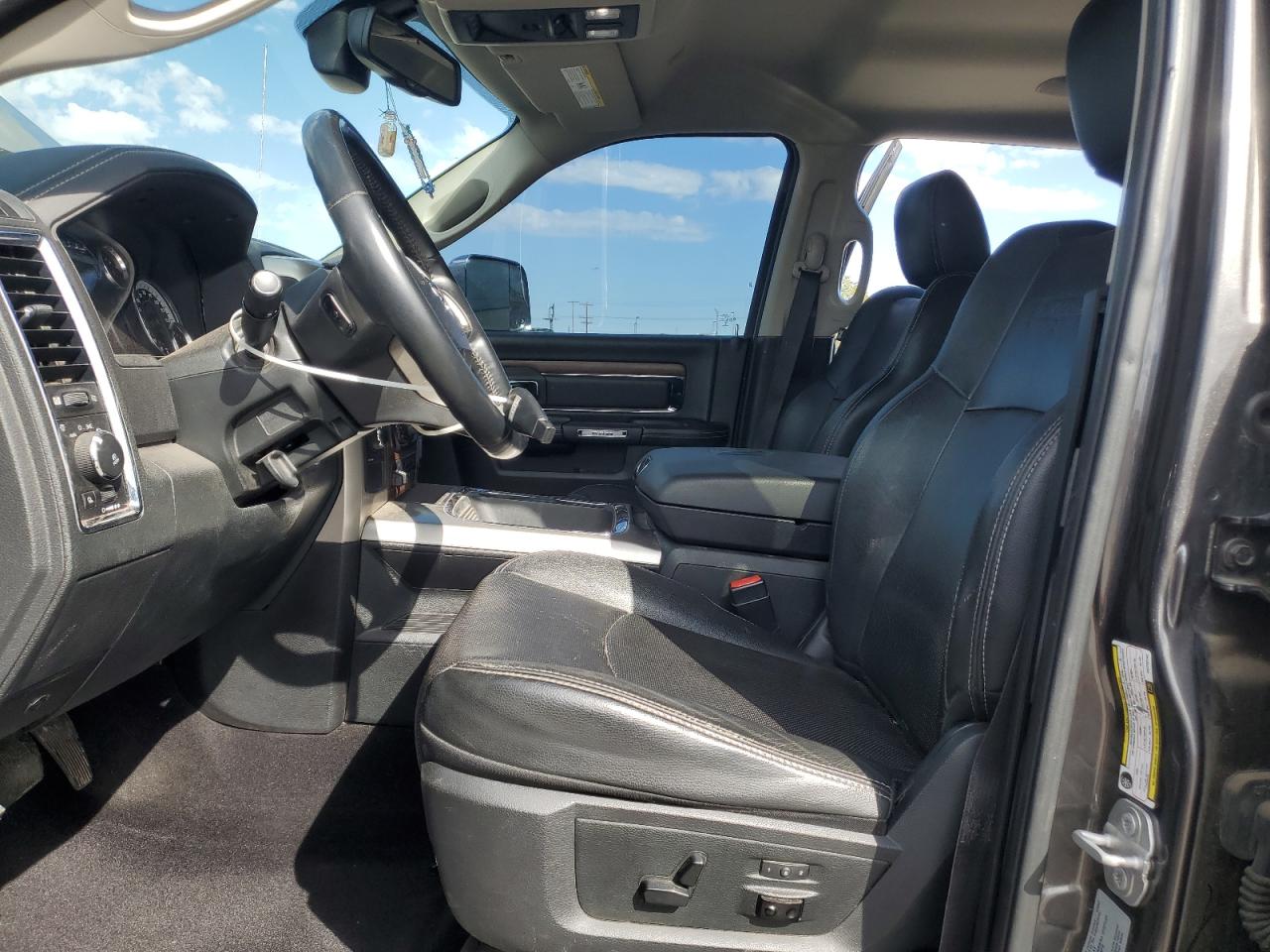 2017 Ram 2500 Laramie VIN: 3C6UR5FL7HG720142 Lot: 85844065