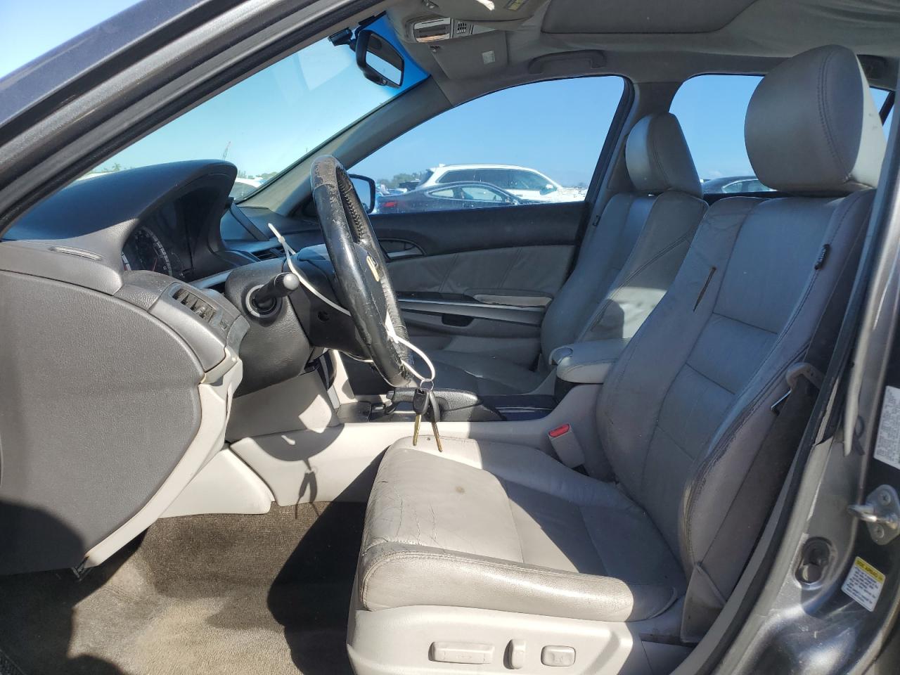 2010 Honda Accord Exl VIN: 1HGCP2F8XAA054095 Lot: 82413605