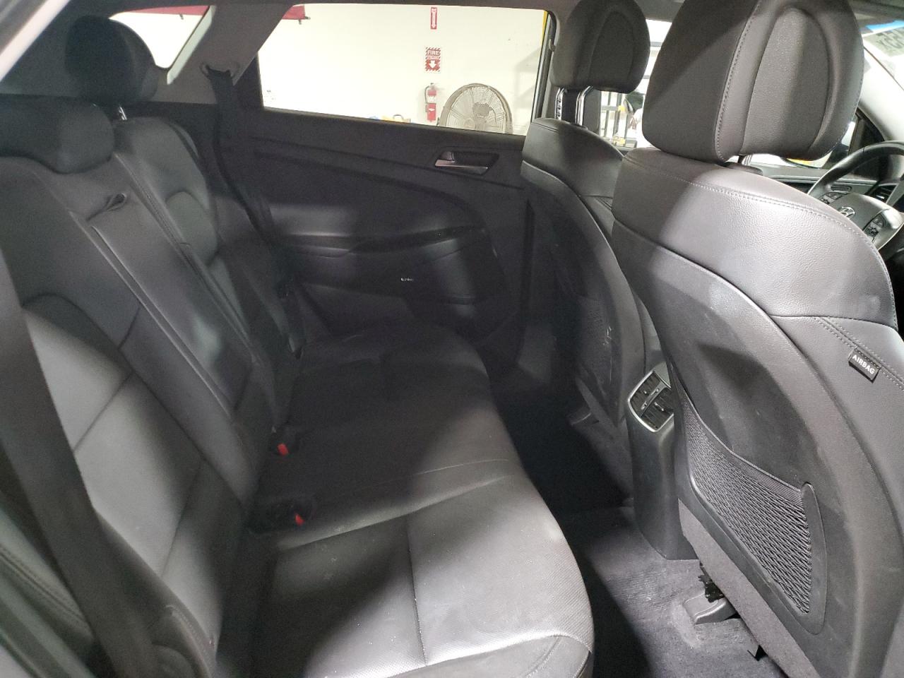 2017 Hyundai Tucson Limited VIN: KM8J3CA25HU506890 Lot: 84954155