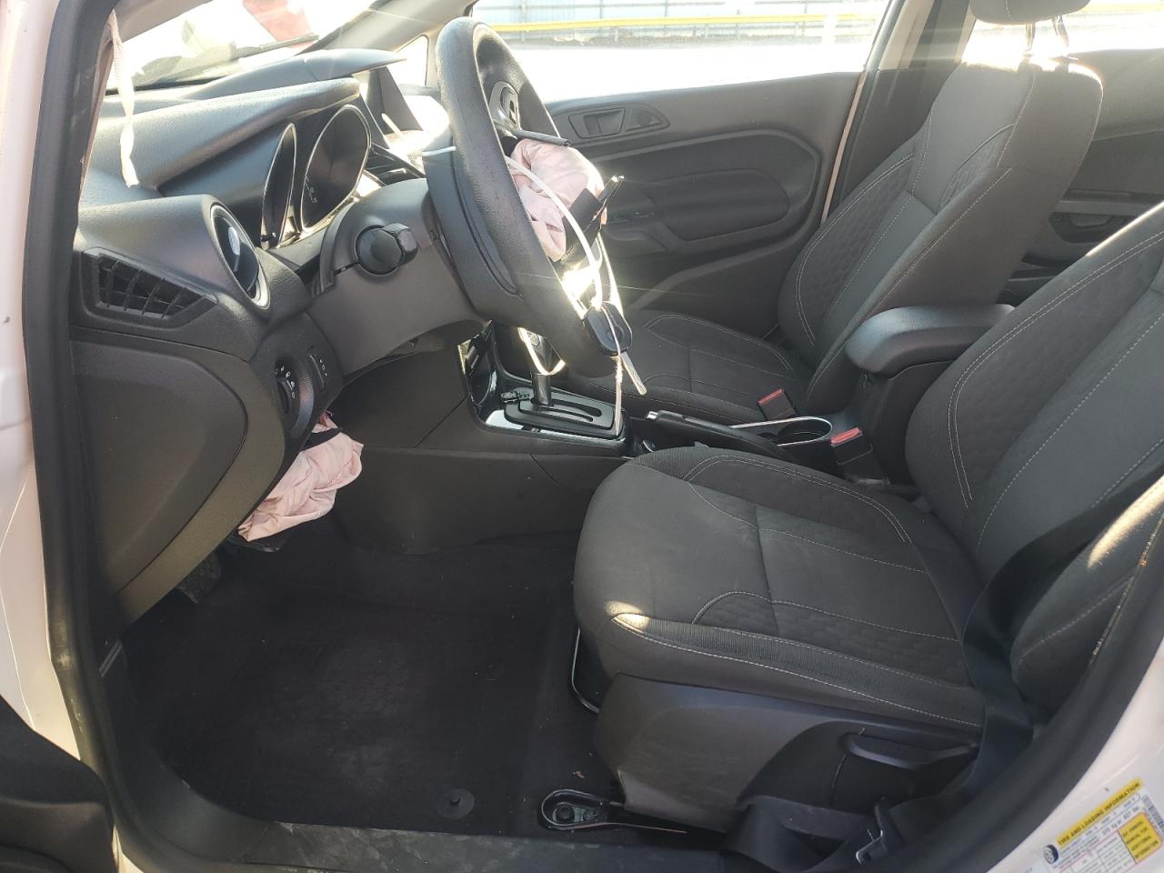 2018 Ford Fiesta Se VIN: 3FADP4EJ8JM145202 Lot: 82645375