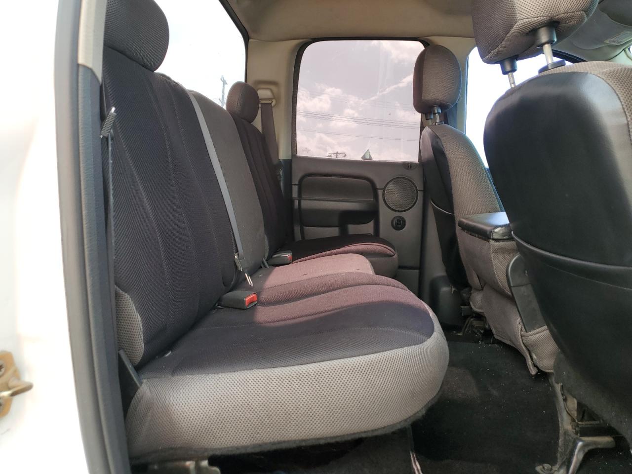 2004 Dodge Ram 1500 St VIN: 1D7HA18D74S675390 Lot: 85751985