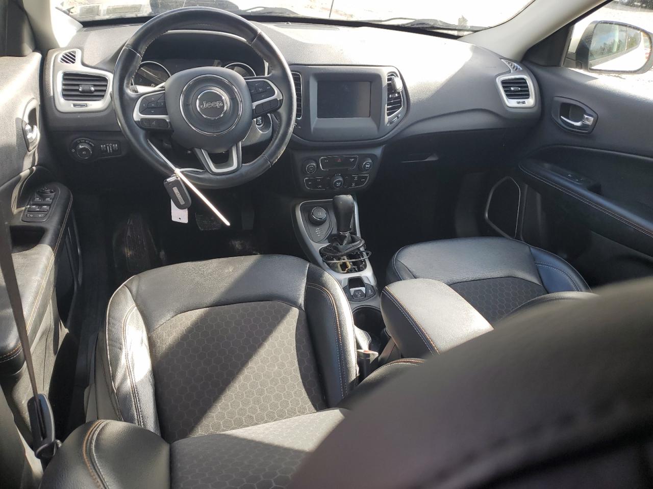 2019 Jeep Compass Latitude VIN: 3C4NJDBB2KT729177 Lot: 86303805