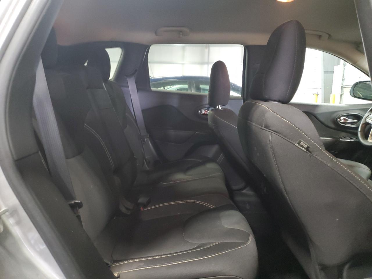 2015 Jeep Cherokee Latitude VIN: 1C4PJMCS7FW504762 Lot: 86861495