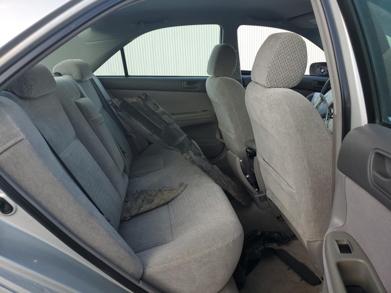 2003 Toyota Camry Le VIN: 4T1BE32K03U143257 Lot: 85743645