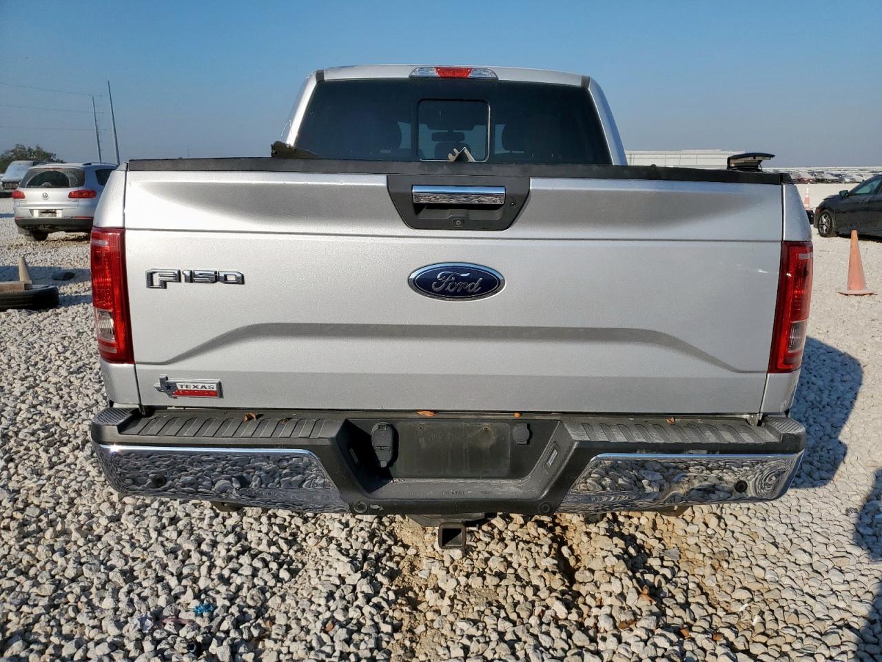 2017 Ford F150 Supercrew VIN: 1FTEW1CP9HKC32812 Lot: 82225955