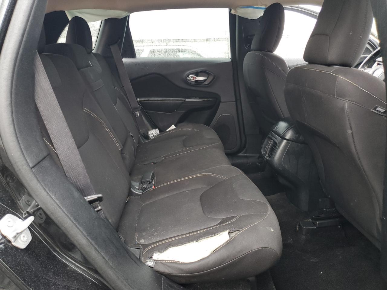 2016 Jeep Cherokee Latitude VIN: 1C4PJMCS0GW139794 Lot: 86122725