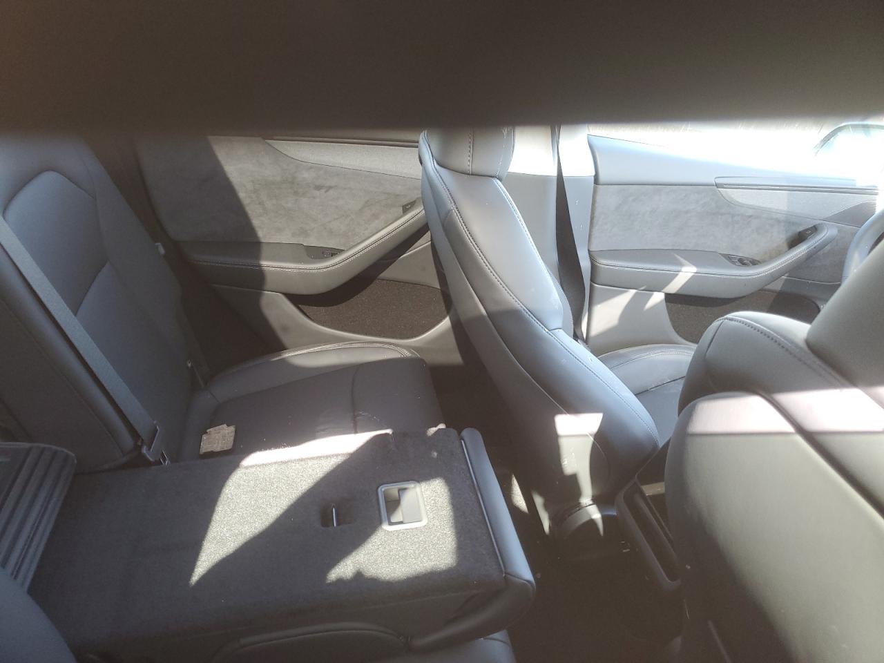 2026 Tesla Model Y VIN: 7SAYGDEE1TF341717 Lot: 82633675