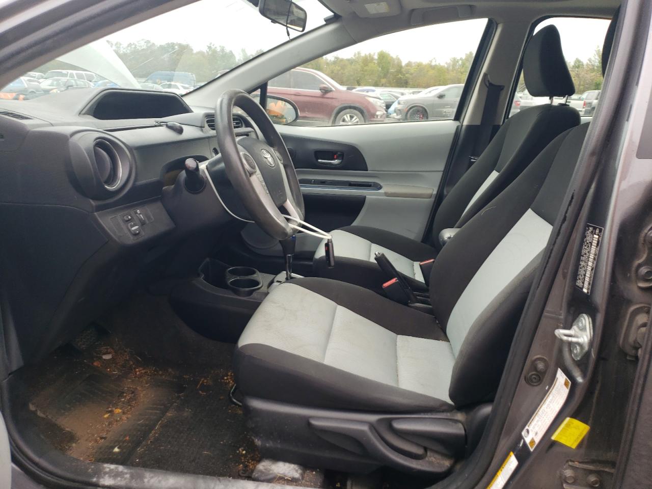 2013 Toyota Prius C VIN: JTDKDTB37D1052747 Lot: 86656875