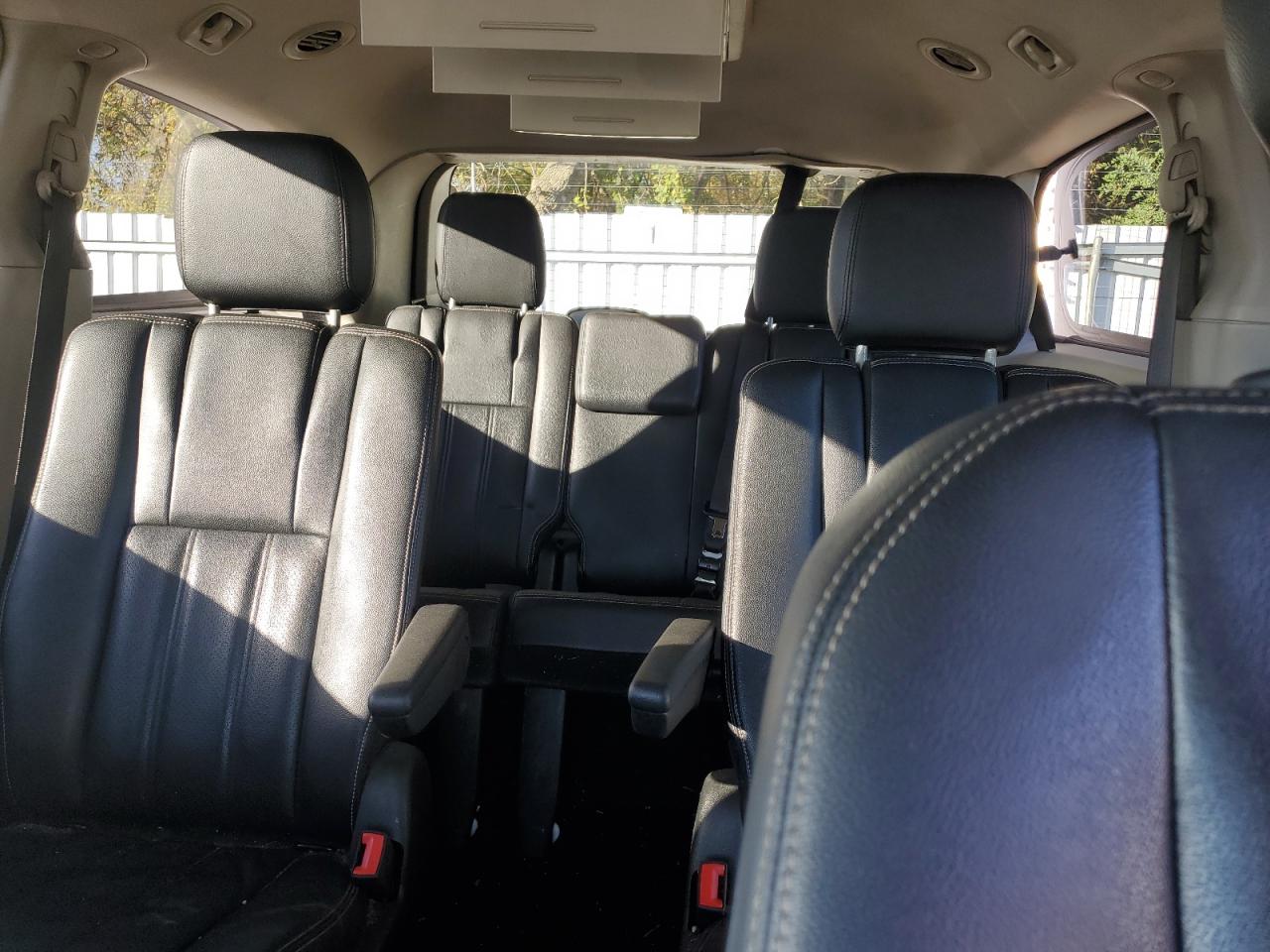 2017 Dodge Grand Caravan Crew VIN: 2C4RDGDG4HR738655 Lot: 85932035