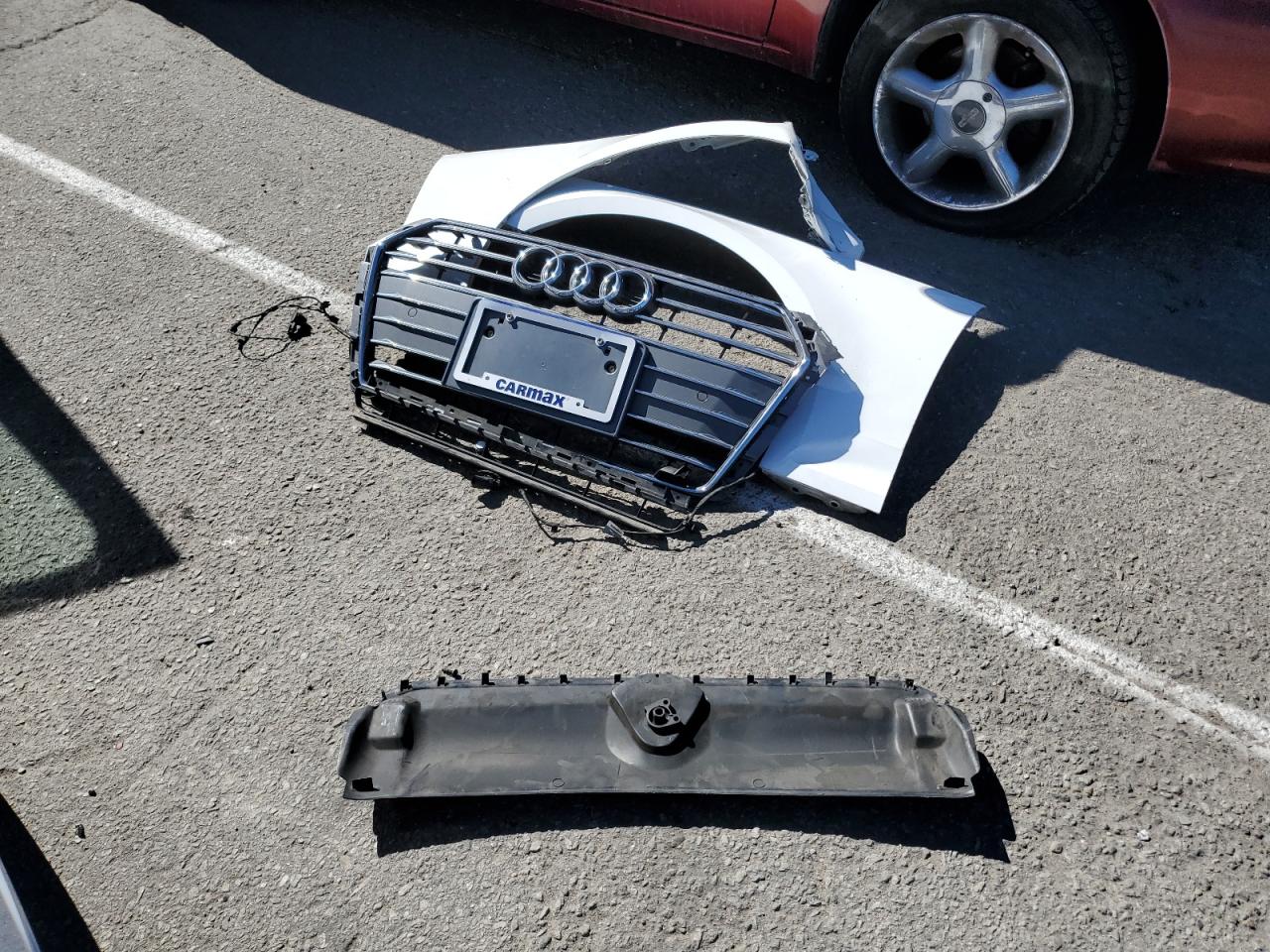 2017 Audi A4 Premium VIN: WAUGNAF42HN001078 Lot: 90698455