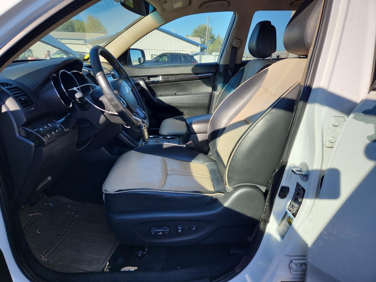 2011 Kia Sorento Ex VIN: 5XYKUCA19BG020301 Lot: 85942835