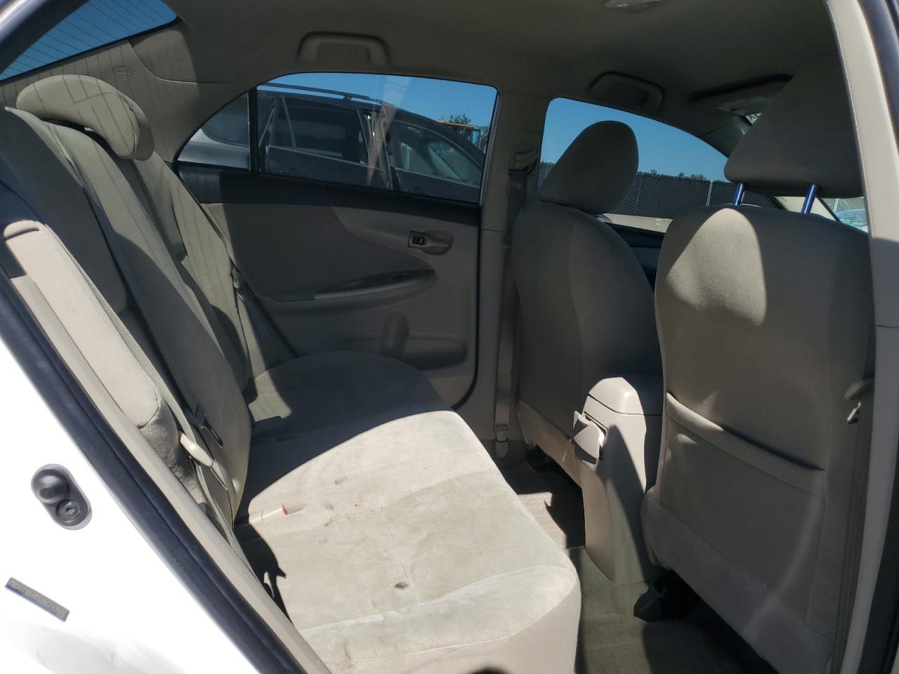 2011 Toyota Corolla Base VIN: 2T1BU4EE0BC743808 Lot: 90730965