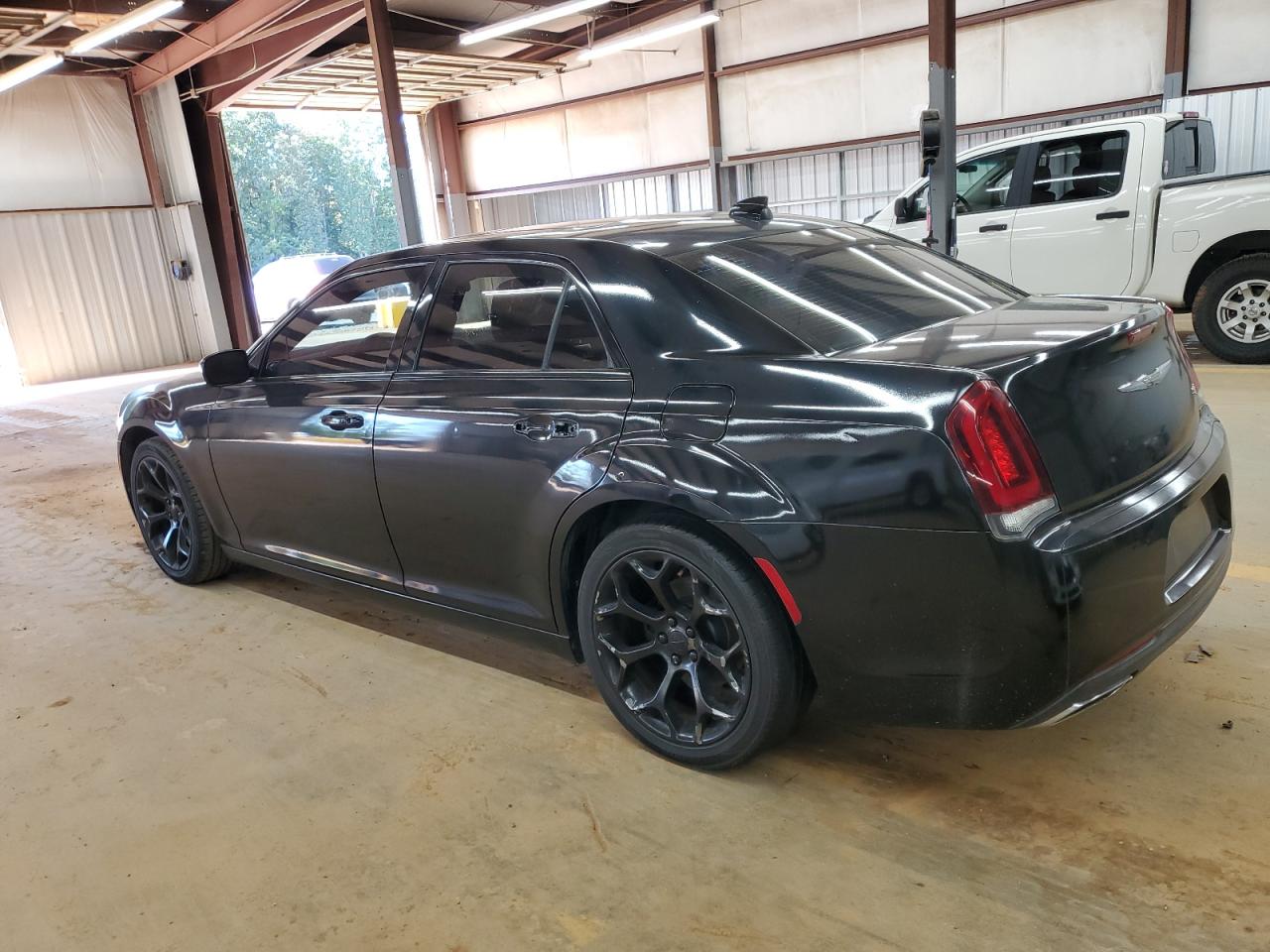 2015 Chrysler 300 S VIN: 2C3CCABG9FH922120 Lot: 86091535