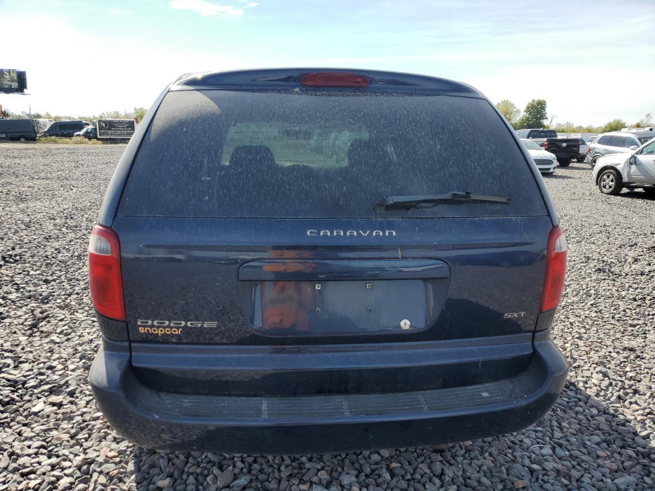 2005 Dodge Caravan Sxt VIN: 1D8GP45RX5B358406 Lot: 82355185