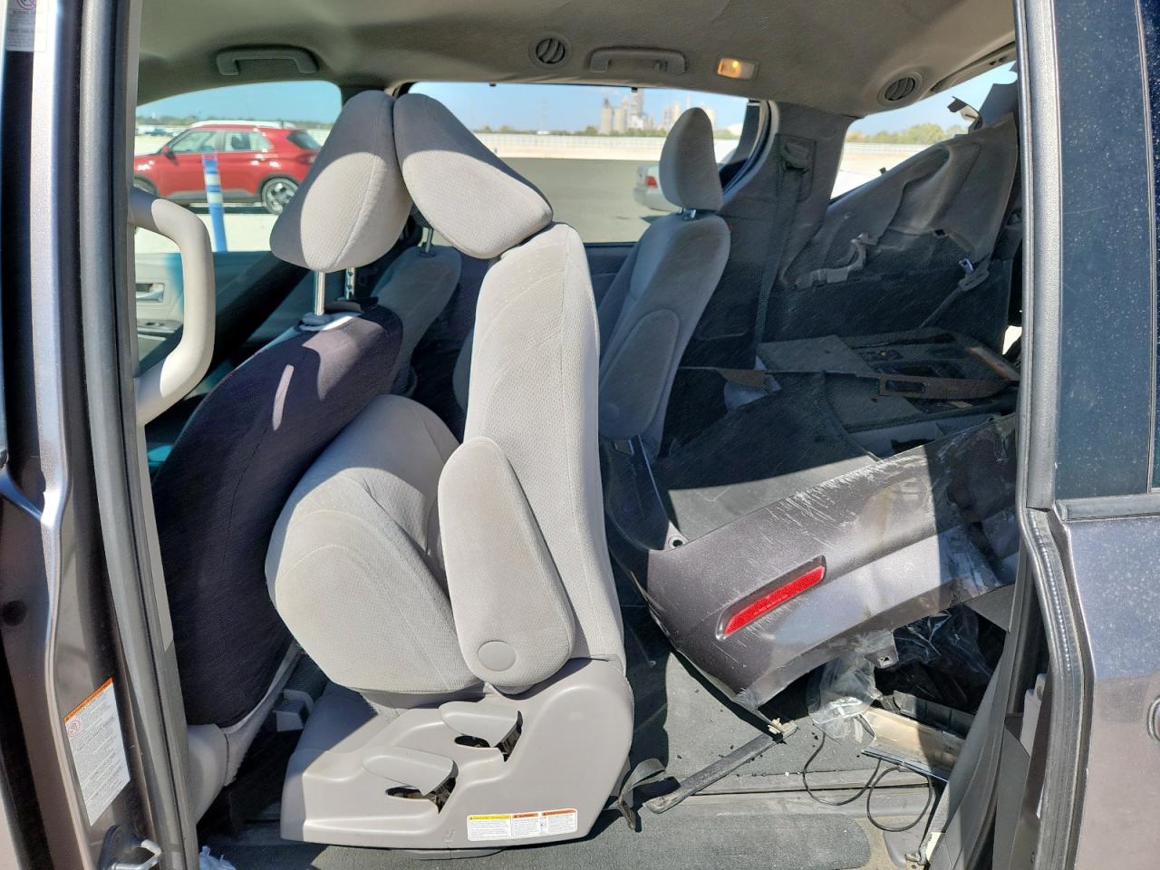 2015 Toyota Sienna Le VIN: 5TDKK3DC0FS637310 Lot: 86512015