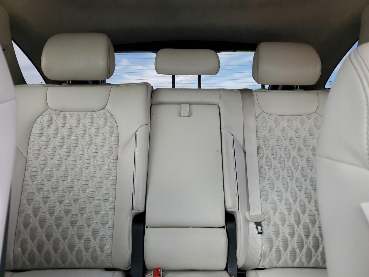 2022 Genesis Gv70 Base VIN: KMUMCDTC2NU041801 Lot: 82733895