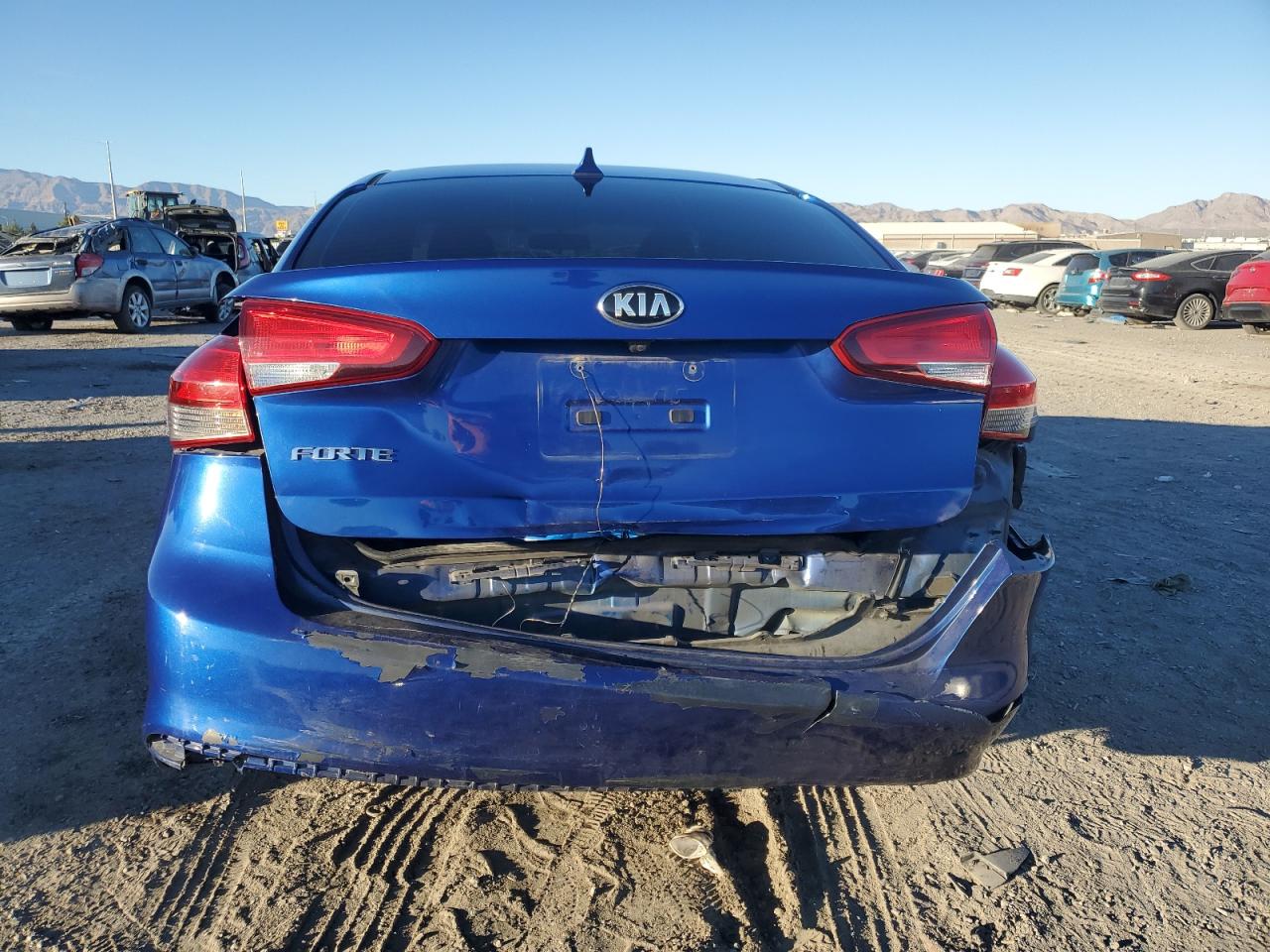 2017 Kia Forte Lx VIN: 3KPFL4A72HE068081 Lot: 87125685