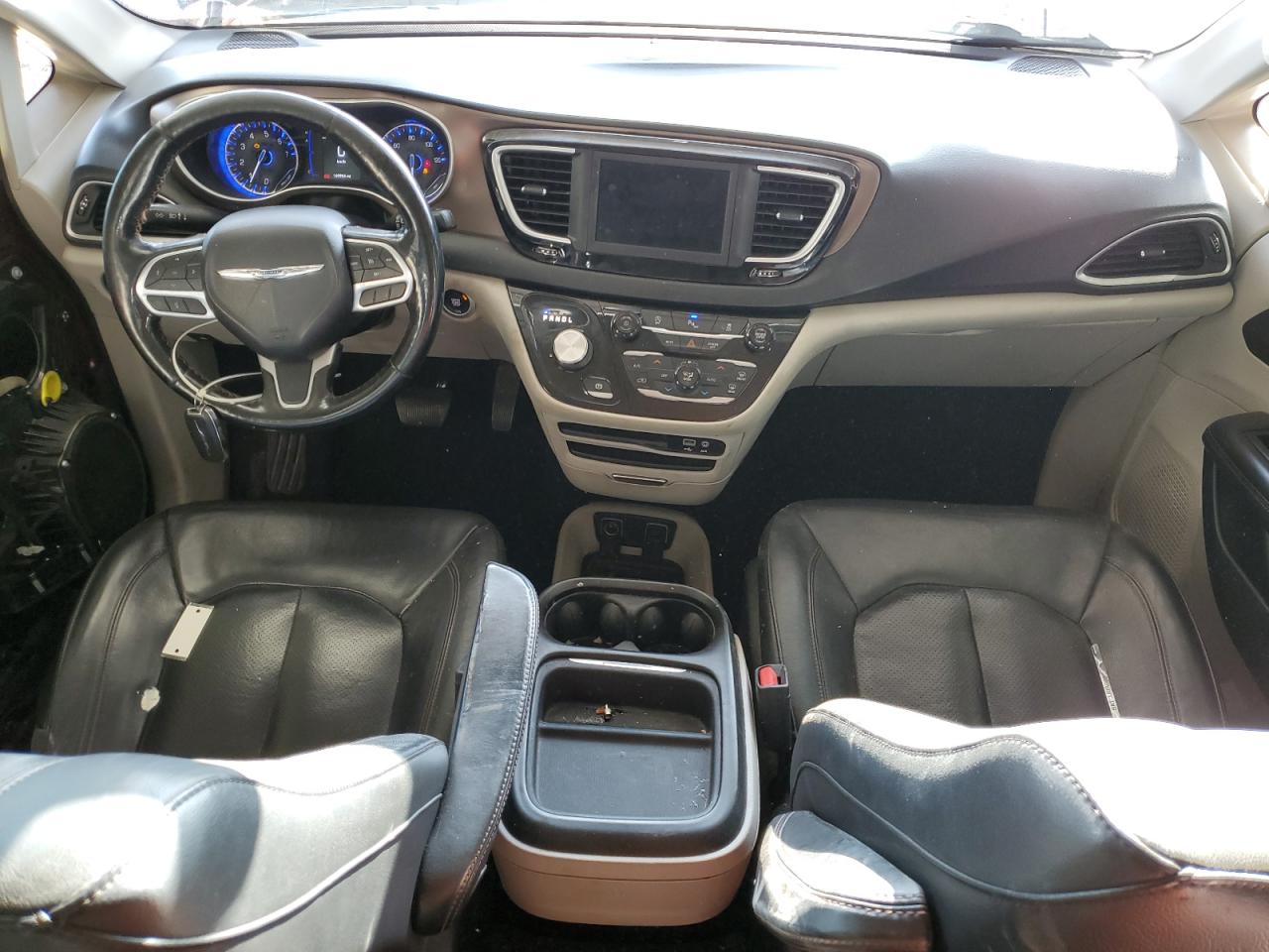 2019 Chrysler Pacifica Touring L VIN: 2C4RC1BG0KR657274 Lot: 85569075
