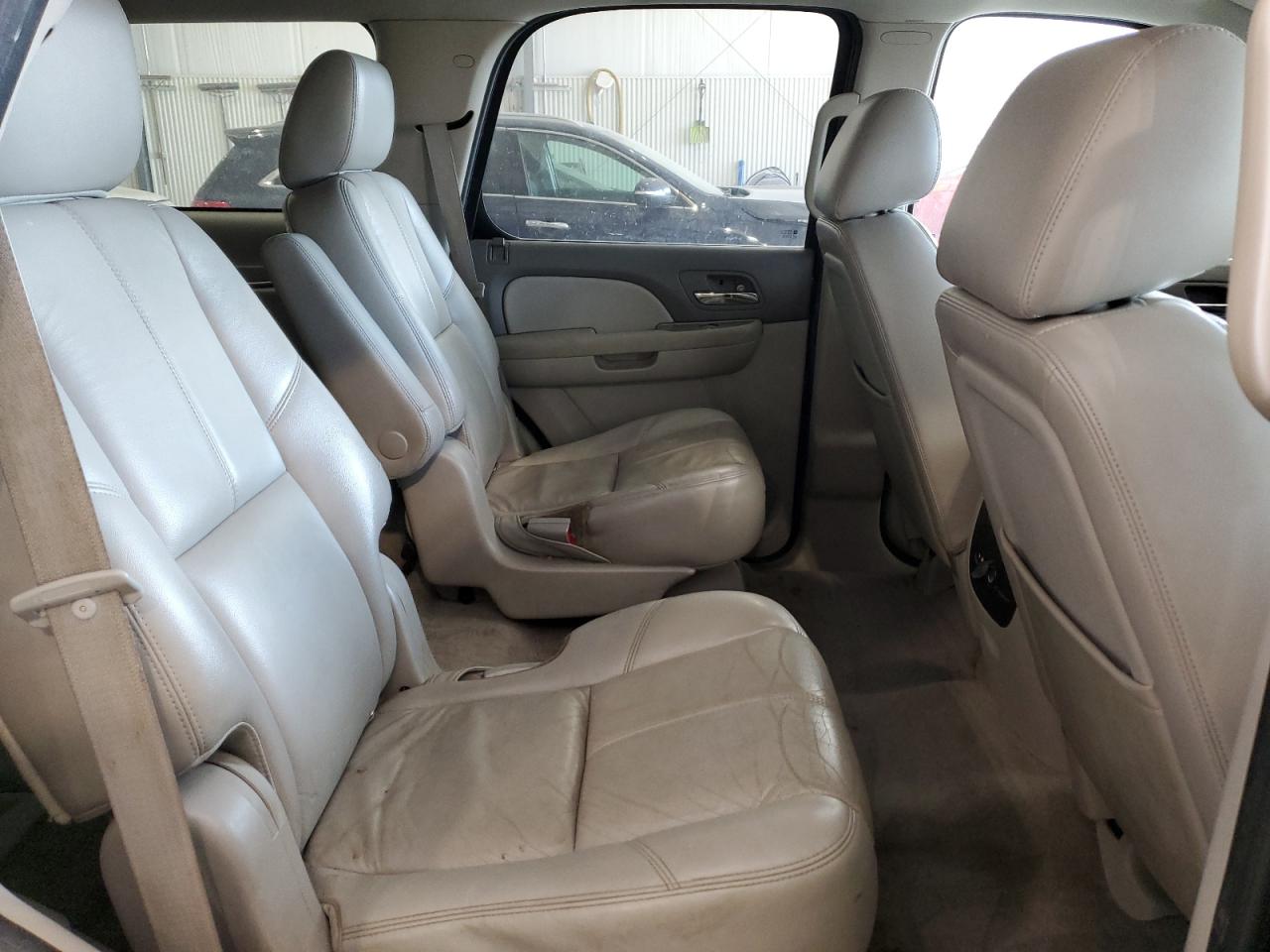 2011 Chevrolet Tahoe K1500 Lt VIN: 1GNSKBE06BR251683 Lot: 81993575