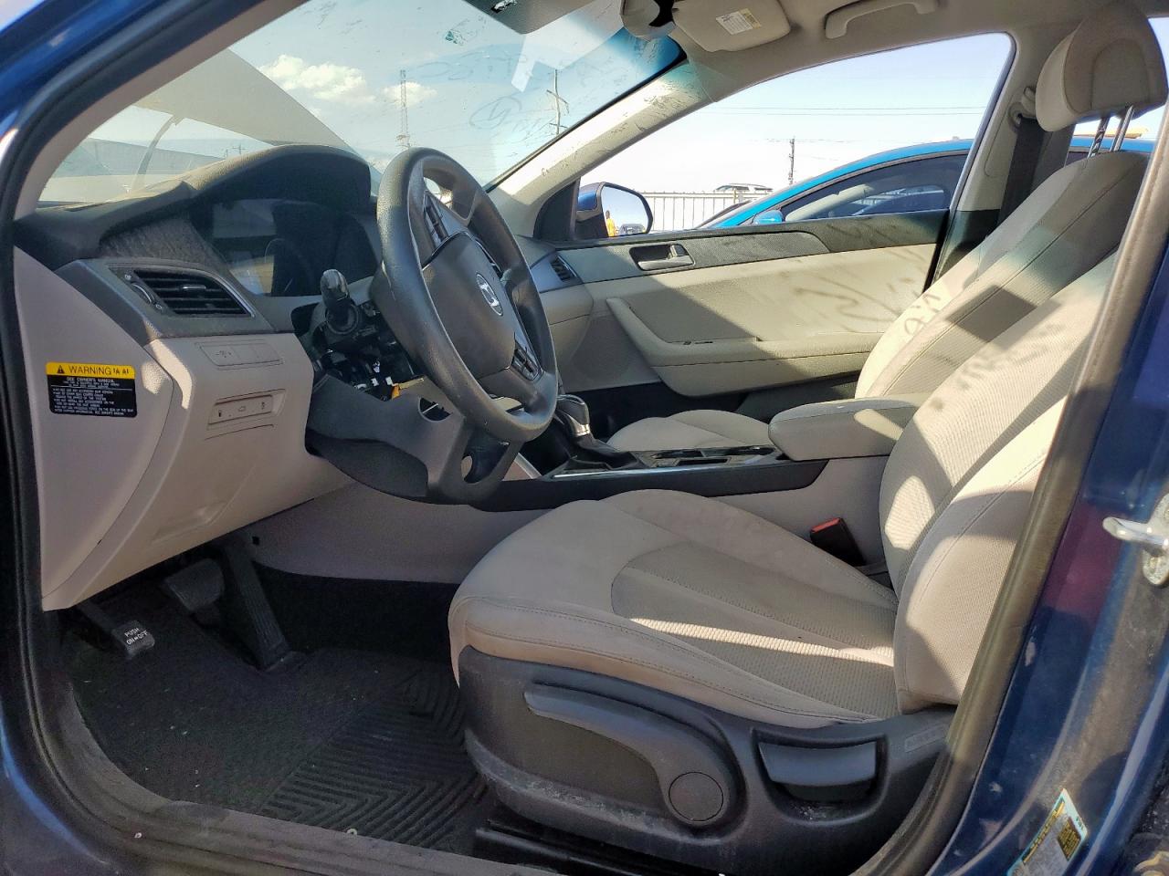 2017 Hyundai Sonata Se VIN: 5NPE24AF7HH560686 Lot: 82000825