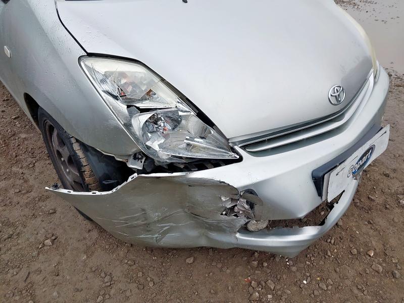2004 TOYOTA PRIUS T SPIRIT VV-I AUTO 