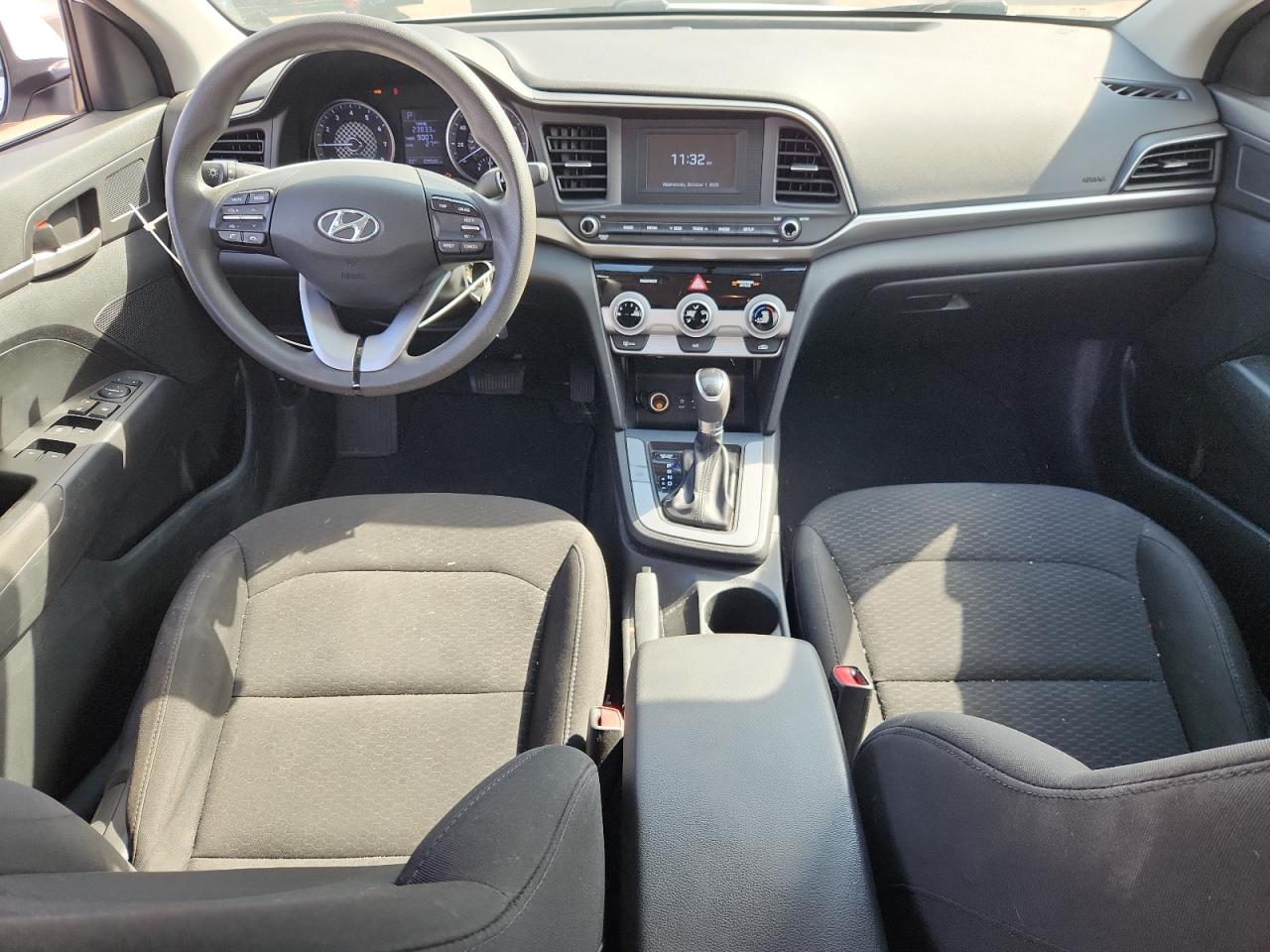 2019 Hyundai Elantra Se VIN: 5NPD74LFXKH425302 Lot: 81952175