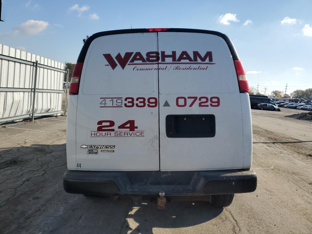 2015 Chevrolet Express 2500 Utility / Service Van VIN: 1GCWGFCF8F1259878 Lot: 85491245