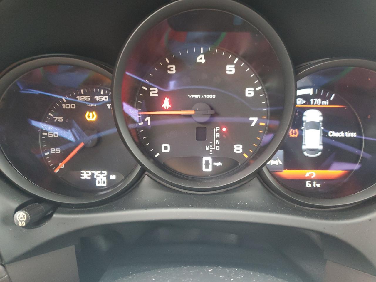 2019 Porsche Macan VIN: WP1AA2A51KLB09073 Lot: 85589225